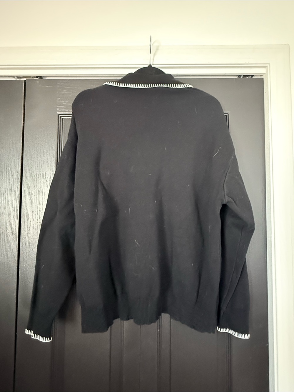 Sweater - Picture 4 of 4
